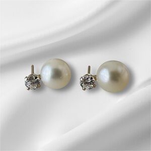 14k Solid Gold Pearl Stud Earrings